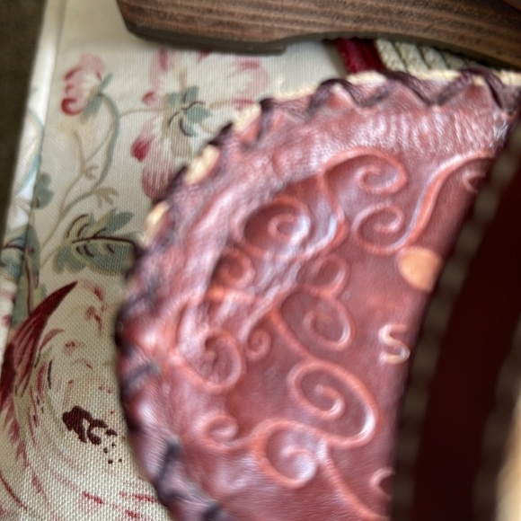 Spring Step leather sandals. - Picture 7 of 8